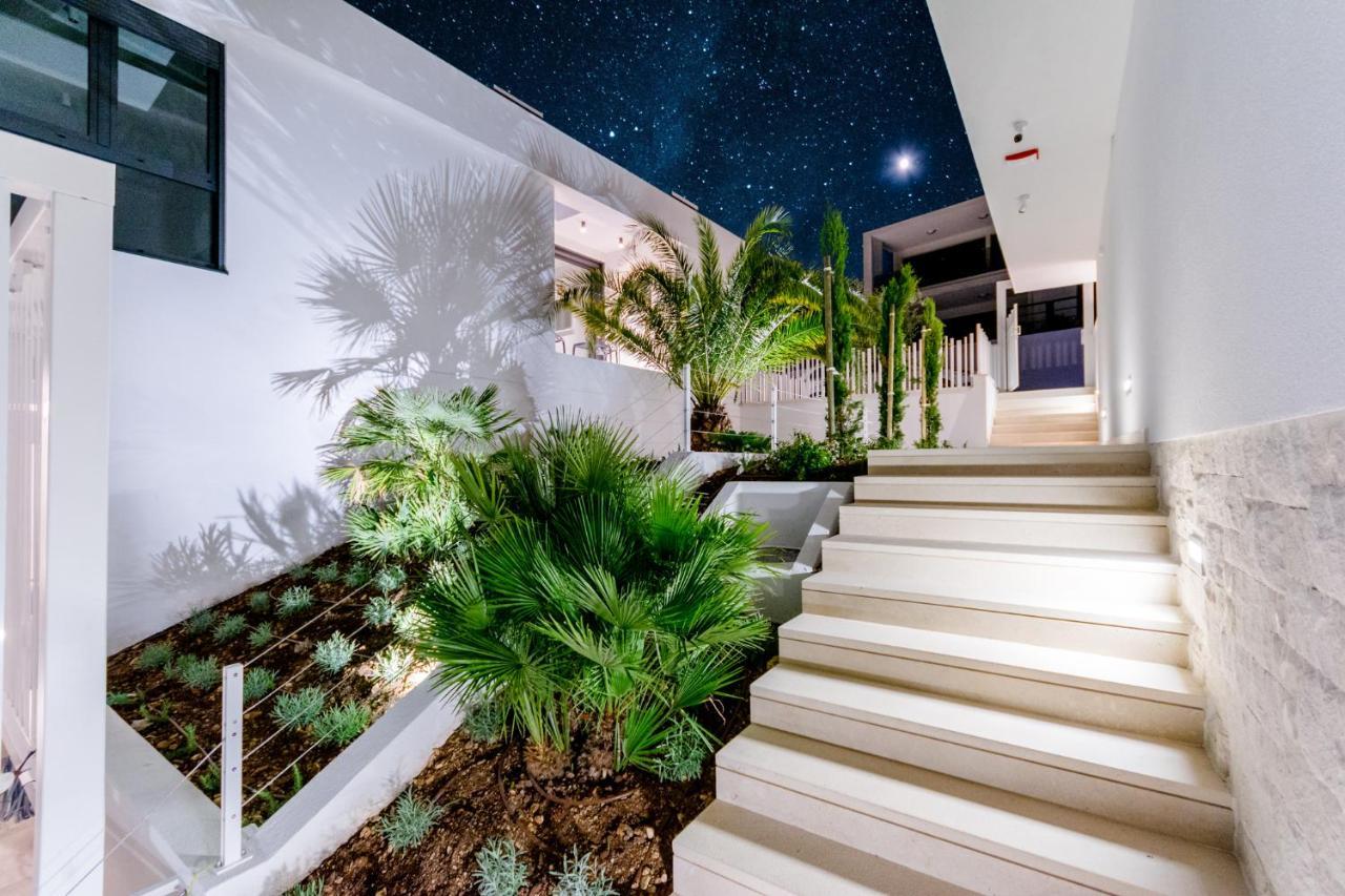 Villa Vitae & Villa Pax Sutivan Bagian luar foto